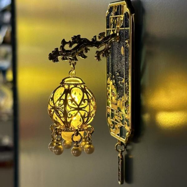 Elegant Jinling Metal Badge Refrigerator Magnet - Qinhuai River Lantern Decoration - Image 4